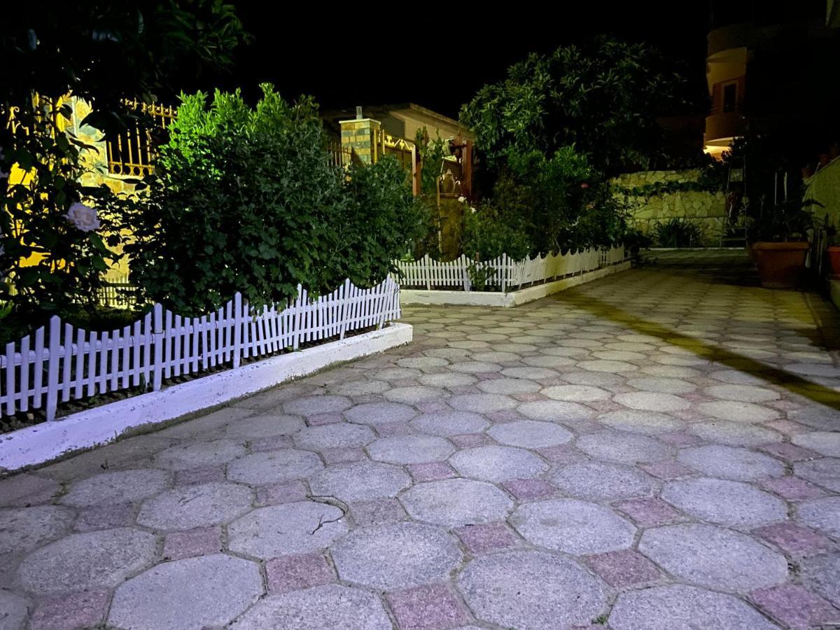 Raisa Guesthouse 12 Berat Eksteriør bilde