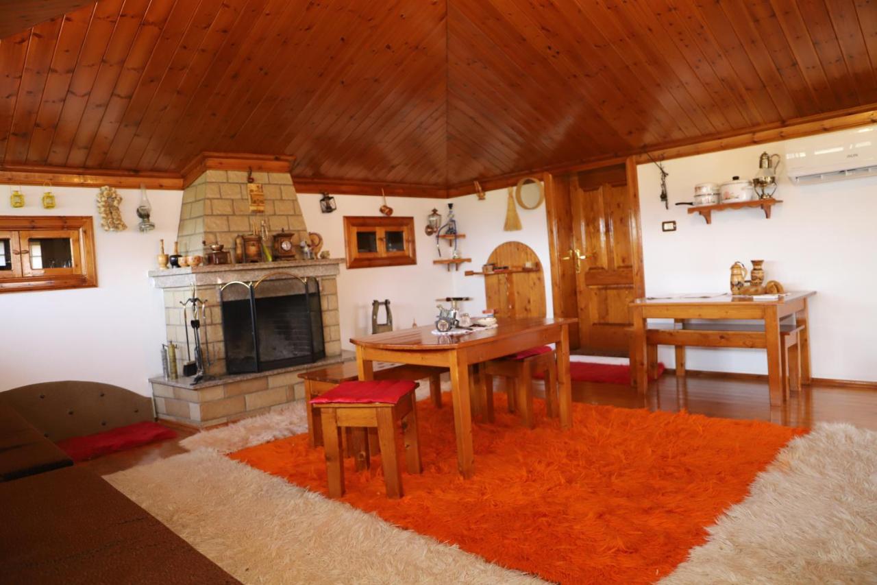 Raisa Guesthouse 12 Berat Eksteriør bilde