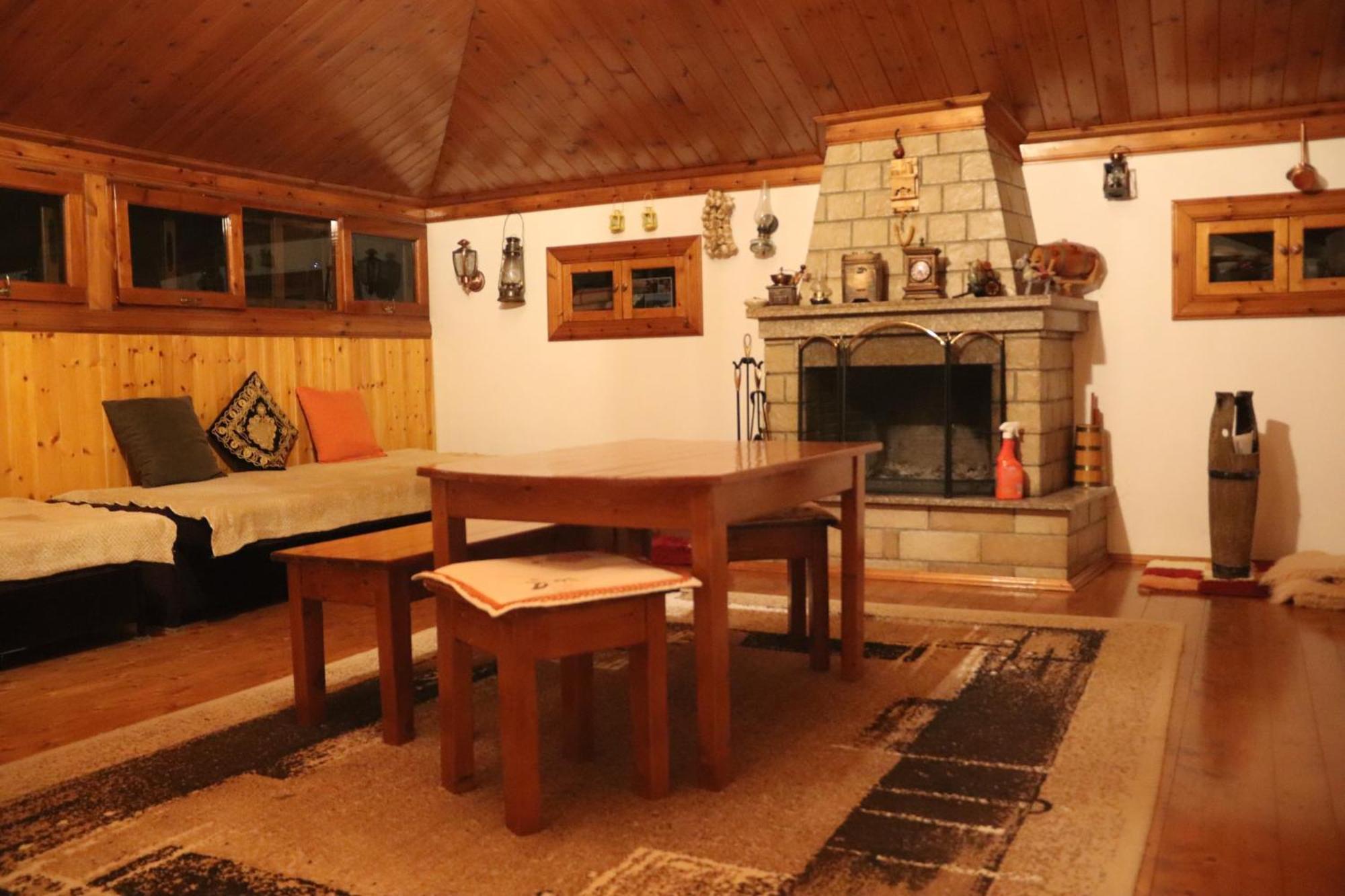 Raisa Guesthouse 12 Berat Eksteriør bilde